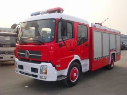 東風天錦6T泡沫消防車